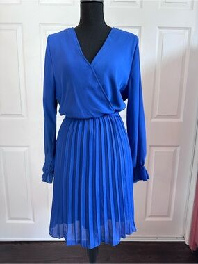 BBX Lephsnt Royal Blue Long Sleeve Pleated Skirt Dress